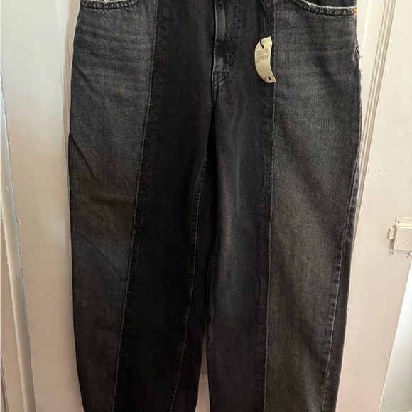 Levi's Women’s Baggy Cropped Jeans - Black - Picture 2 of 5